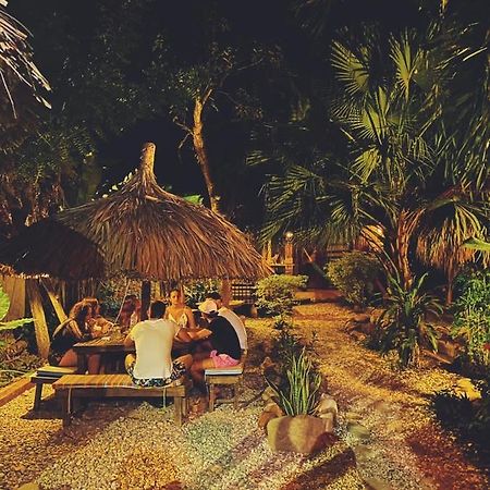 Hostal Zinpar パロミノ エクステリア 写真