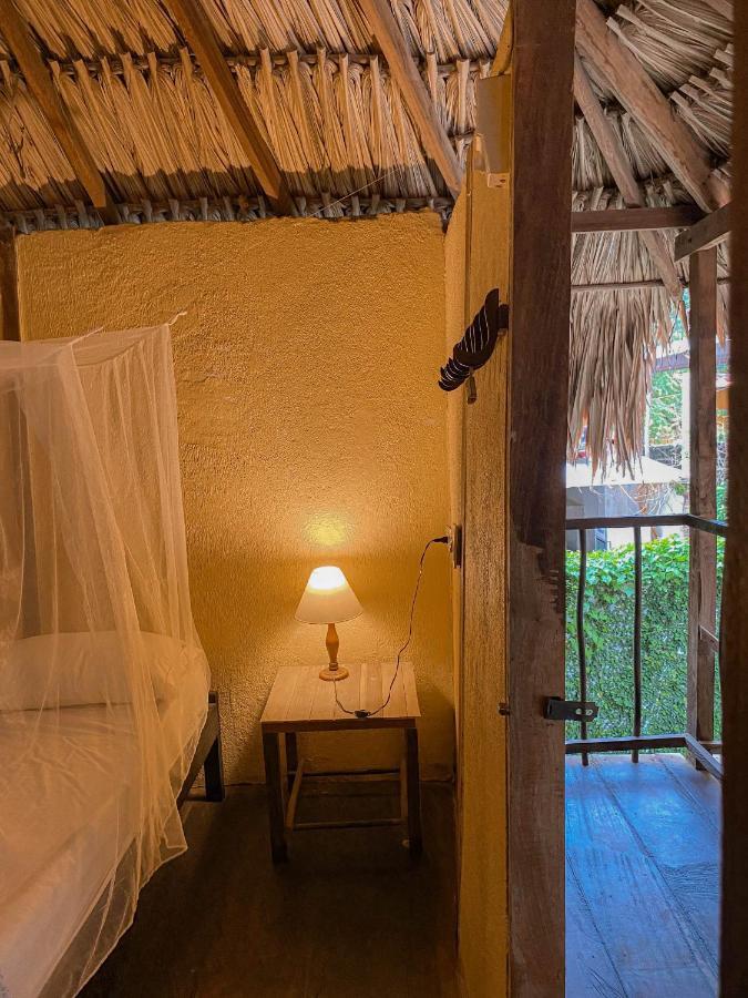 Hostal Zinpar パロミノ エクステリア 写真